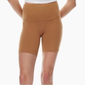 Aritzia TnaLIFE™ TnAction Hi-Rise 7" Short Cheecky